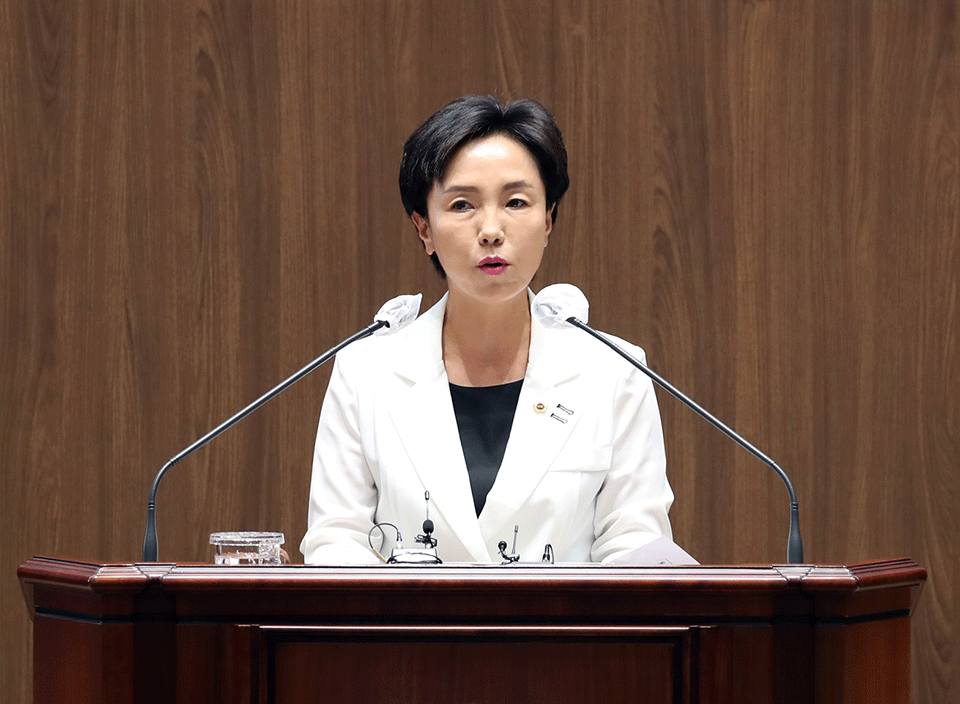 충남도의회 박미옥 의원(비례·국민의힘)이 15일 제340회 임시회 1차 본회의에서 5분발언을 하고 있다.